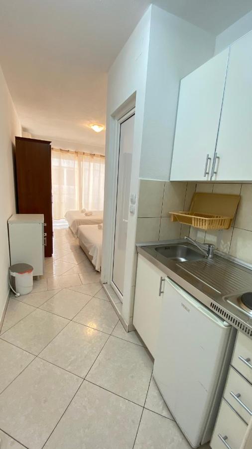 Villa Alba Apartments Dobra Voda Exterior photo